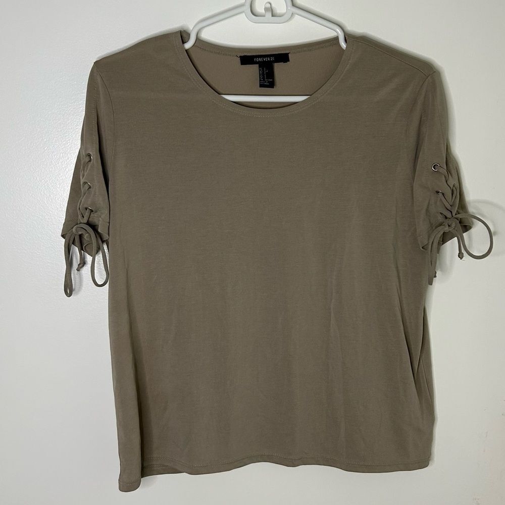 Forever 21 | khaki short sleeve tie top | small - Picture 1 of 5